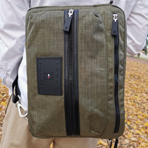 Brand new Tommy Hilfiger Men Bag - Picture 2 of 8